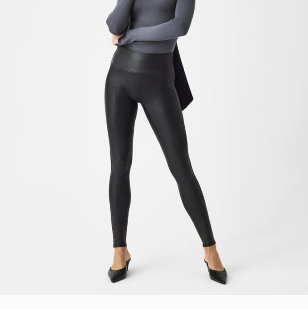 NWT Spanx Black Faux Leather Leggings Sz.M